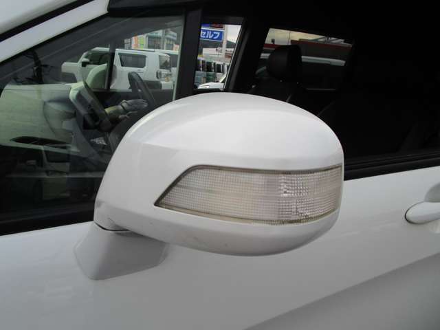 ホンダ フリードスパイク １．５ Ｇ エアロ H27年 (中国) 99