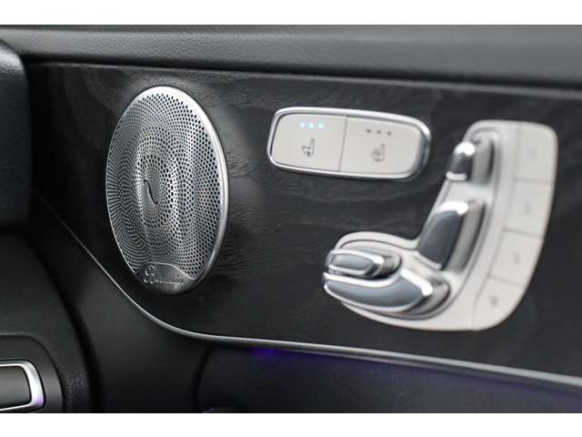 メルセデスベンツ Ｃクラスワゴン Ｃ２２０Ｄ ローレウス エディション スポーツプラスパッケージ ディーゼルターボ R2年 (近畿) 99