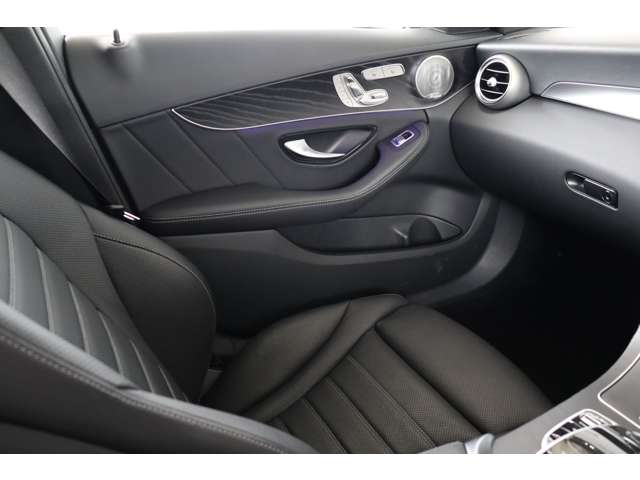 メルセデスベンツ Ｃクラスワゴン Ｃ２２０Ｄ ローレウス エディション スポーツプラスパッケージ ディーゼルターボ R2年 (近畿) 99