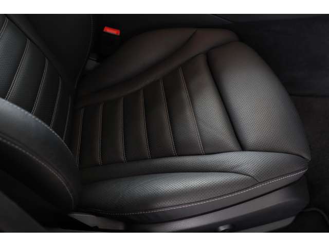 メルセデスベンツ Ｃクラスワゴン Ｃ２２０Ｄ ローレウス エディション スポーツプラスパッケージ ディーゼルターボ R2年 (近畿) 99