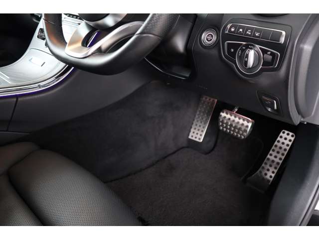 メルセデスベンツ Ｃクラスワゴン Ｃ２２０Ｄ ローレウス エディション スポーツプラスパッケージ ディーゼルターボ R2年 (近畿) 99