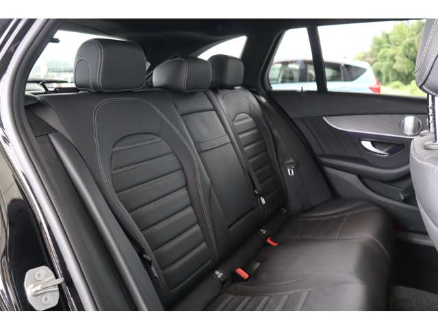 メルセデスベンツ Ｃクラスワゴン Ｃ２２０Ｄ ローレウス エディション スポーツプラスパッケージ ディーゼルターボ R2年 (近畿) 99