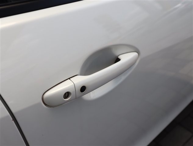 マツダ デミオ １．３ １３Ｃ－Ｖ H23年 (関東) 99