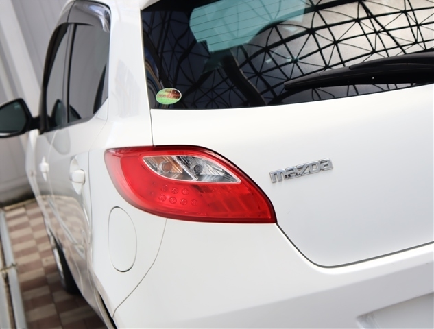 マツダ デミオ １．３ １３Ｃ－Ｖ H23年 (関東) 99