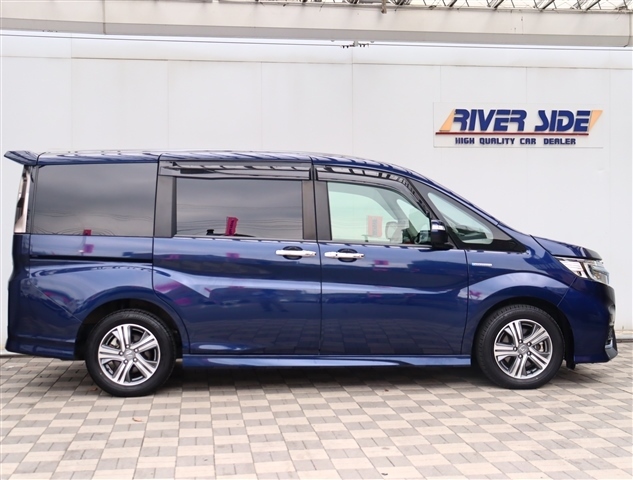 ホンダ ステップワゴン　ハイブリッド ２．０ スパーダ ハイブリッド Ｂ H30年 (関東) 99