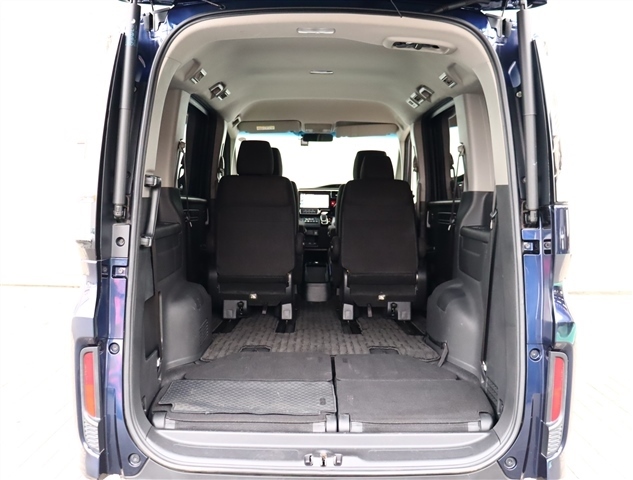 ホンダ ステップワゴン　ハイブリッド ２．０ スパーダ ハイブリッド Ｂ H30年 (関東) 99