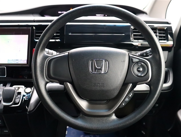 ホンダ ステップワゴン　ハイブリッド ２．０ スパーダ ハイブリッド Ｂ H30年 (関東) 99