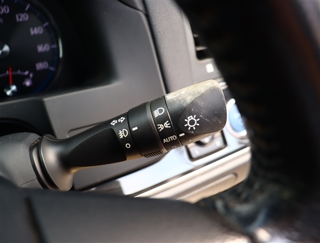 トヨタ クラウン　ハイブリッド ハイブリッド ２．５ Ｓ H25年 (関東) 99