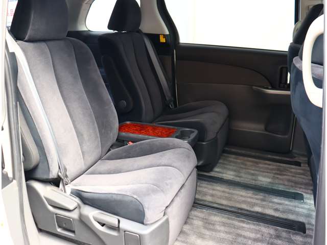 トヨタ エスティマ ２．４ アエラス Ｇエディション H23年 (関東) 99