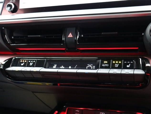 トヨタ プリウス ２．０ Ｚ R5年 (関東) 99