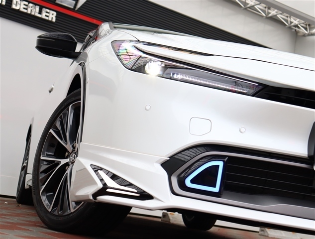 トヨタ プリウス ２．０ Ｚ R5年 (関東) 99