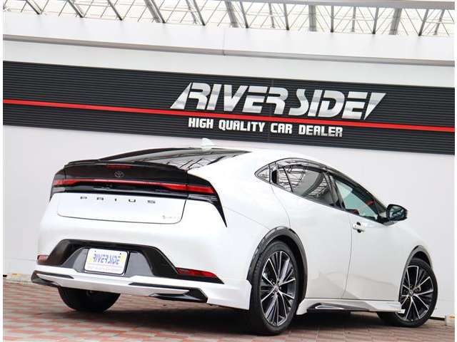 トヨタ プリウス ２．０ Ｚ R5年 (関東) 99