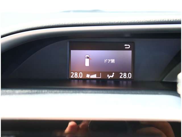 トヨタ ヴォクシー ２．０ ＺＳ 煌ＩＩ R1年 (関東) 99