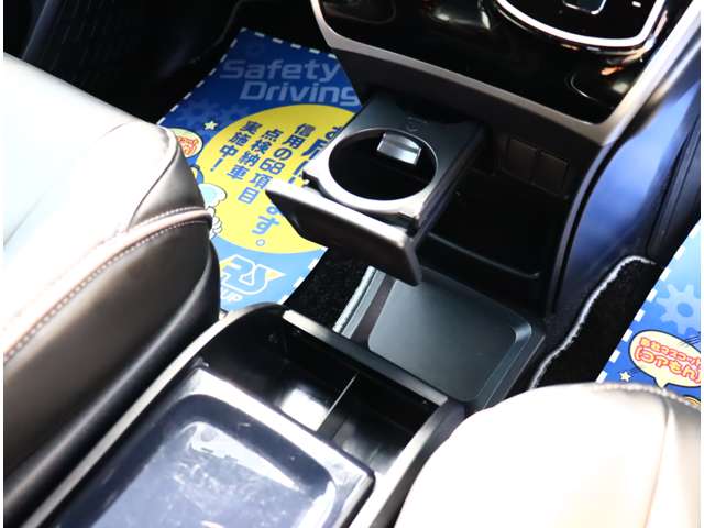 トヨタ ヴォクシー ２．０ ＺＳ 煌ＩＩ R1年 (関東) 99