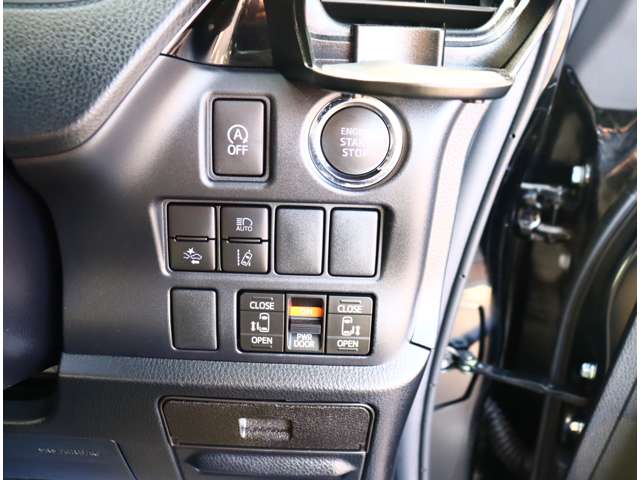 トヨタ ヴォクシー ２．０ ＺＳ 煌ＩＩ R1年 (関東) 99