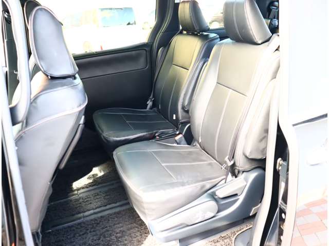 トヨタ ヴォクシー ２．０ ＺＳ 煌ＩＩ R1年 (関東) 99