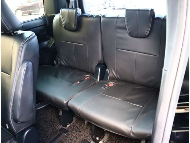 トヨタ ヴォクシー ２．０ ＺＳ 煌ＩＩ R1年 (関東) 99