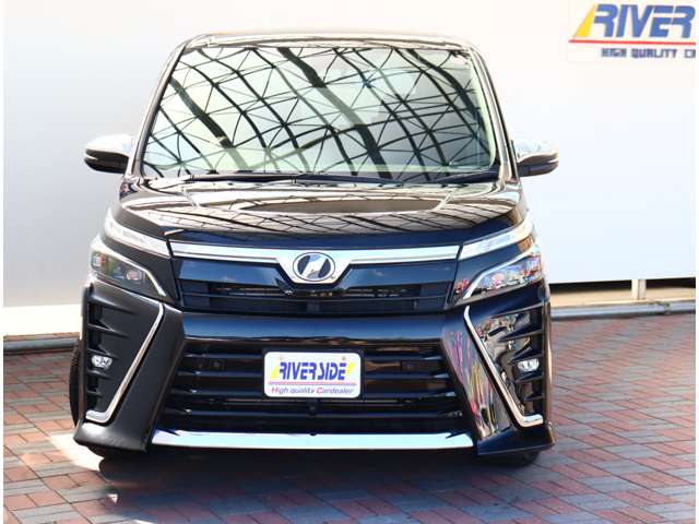 トヨタ ヴォクシー ２．０ ＺＳ 煌ＩＩ R1年 (関東) 99
