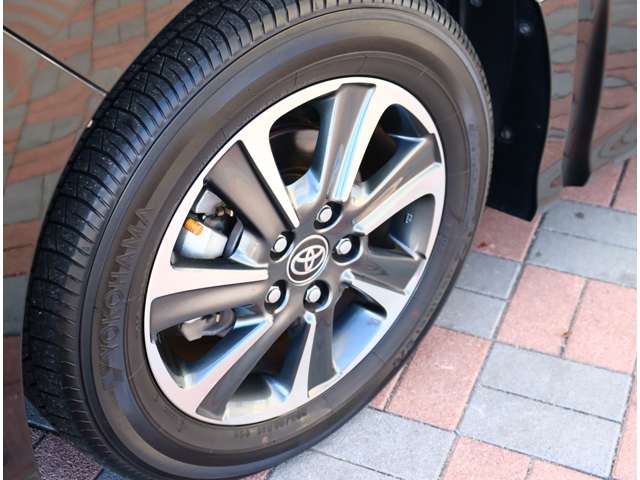 トヨタ ヴォクシー ２．０ ＺＳ 煌ＩＩ R1年 (関東) 99