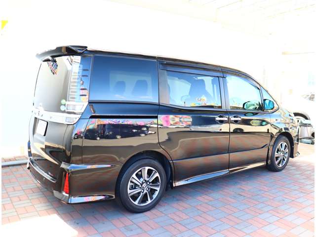 トヨタ ヴォクシー ２．０ ＺＳ 煌ＩＩ R1年 (関東) 99