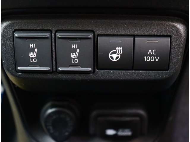 トヨタ シエンタ　ハイブリッド ハイブリッド １．５ Ｚ R4年 (関東) 99