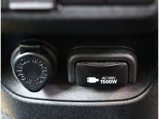 トヨタ シエンタ　ハイブリッド ハイブリッド １．５ Ｚ R4年 (関東) 99