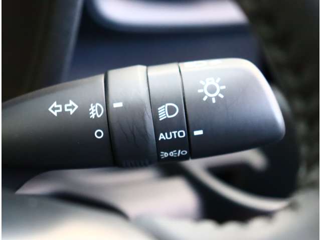 トヨタ シエンタ　ハイブリッド ハイブリッド １．５ Ｚ R4年 (関東) 99