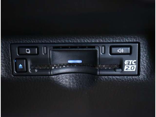 トヨタ シエンタ　ハイブリッド ハイブリッド １．５ Ｚ R4年 (関東) 99