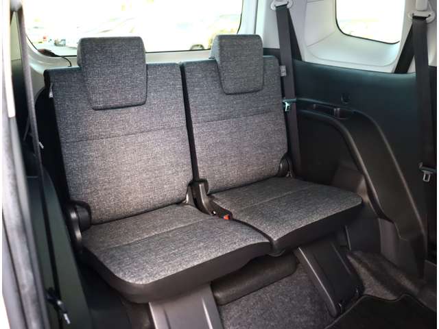 トヨタ シエンタ　ハイブリッド ハイブリッド １．５ Ｚ R4年 (関東) 99