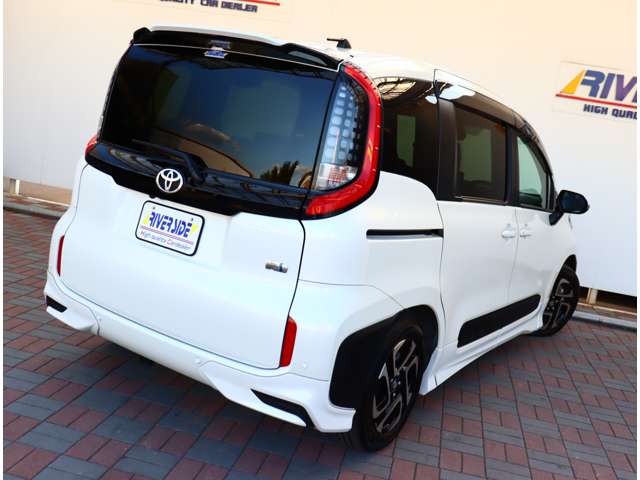 トヨタ シエンタ　ハイブリッド ハイブリッド １．５ Ｚ R4年 (関東) 99