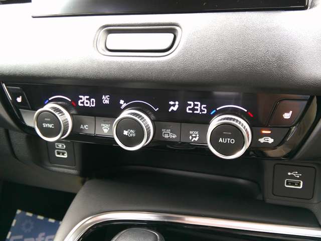 ホンダ ヴェゼル １．５ Ｅ：ＨＥＶ Ｚ R3年 (関東) 99