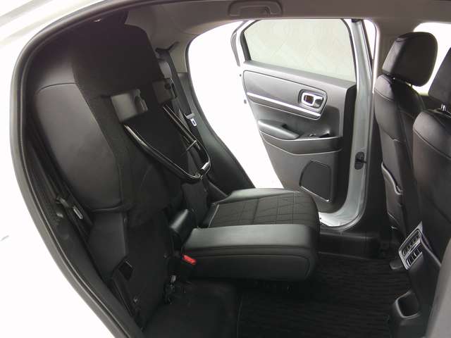 ホンダ ヴェゼル １．５ Ｅ：ＨＥＶ Ｚ R3年 (関東) 99