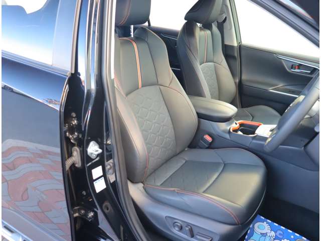 トヨタ ＲＡＶ４ ２．０ アドベンチャー ４ＷＤ R3年 (関東) 99