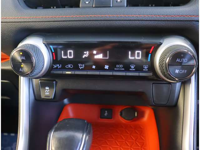 トヨタ ＲＡＶ４ ２．０ アドベンチャー ４ＷＤ R3年 (関東) 99