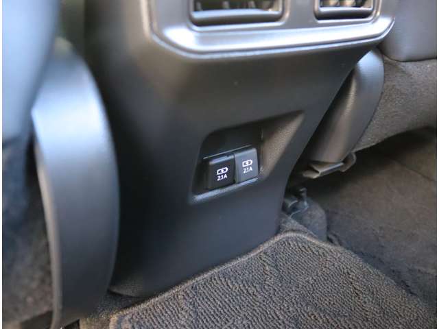 トヨタ ＲＡＶ４ ２．０ アドベンチャー ４ＷＤ R3年 (関東) 99