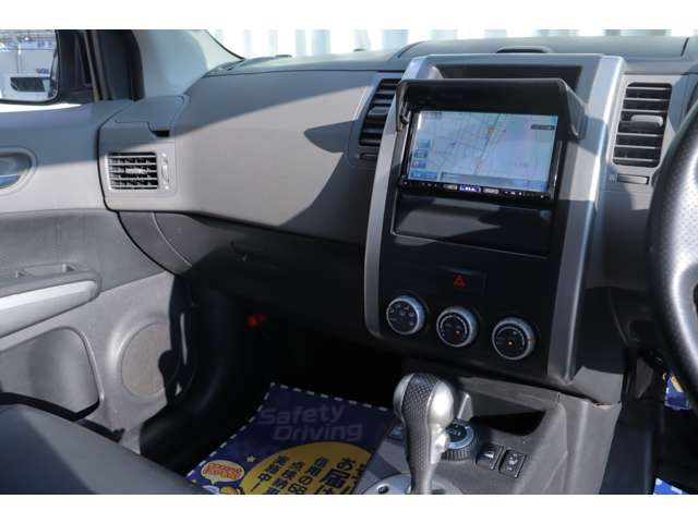 日産 エクストレイル ２．０ ２０ＸＴ ４ＷＤ H21年 (関東) 99