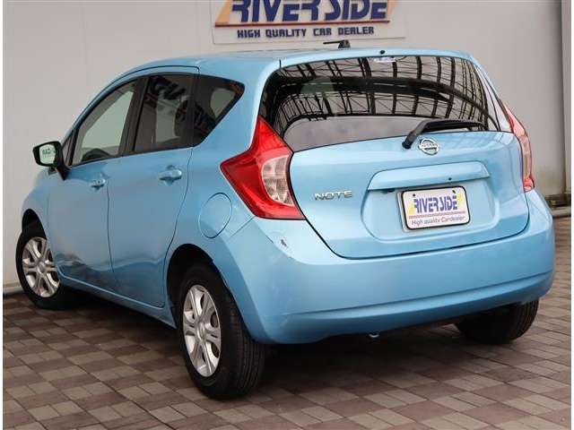 日産 ノート １．２ Ｘ ＦＯＵＲ ４ＷＤ H27年 (関東) 99