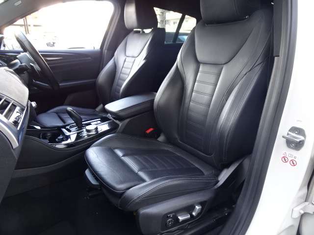 ＢＭＷ Ｘ４ Ｘドライブ３０Ｉ Ｍスポーツ ４ＷＤ R1年 (近畿) 99