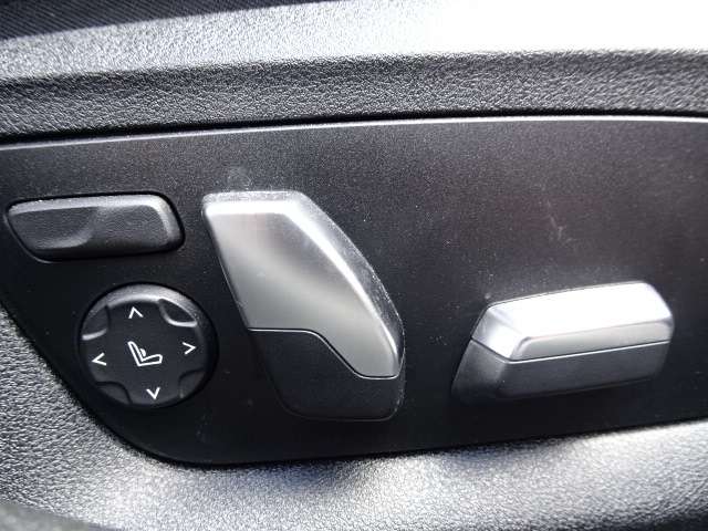 ＢＭＷ ５シリーズ ５３０ｉ　Ｍスポーツ R1年 (近畿) 99