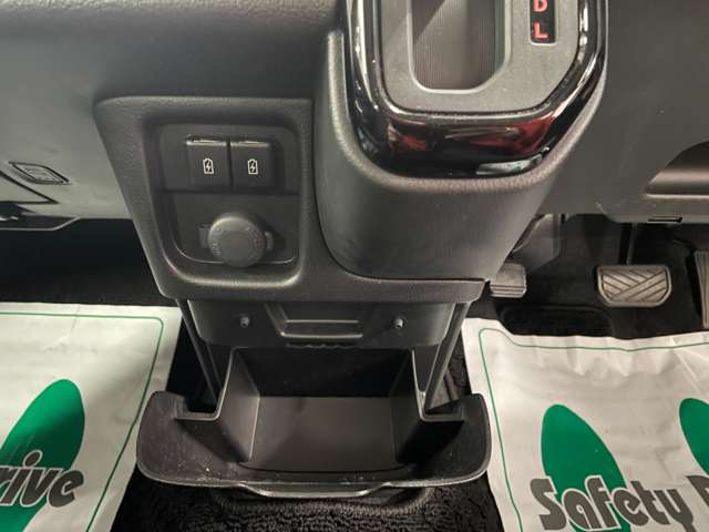 スズキ ソリオ １．２ ハイブリッド ＭＺ ４ＷＤ R4年 (北海道) 99