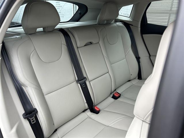 ボルボ Ｖ４０ Ｄ４ インスクリプション ディーゼルターボ H29年 (東北) 99