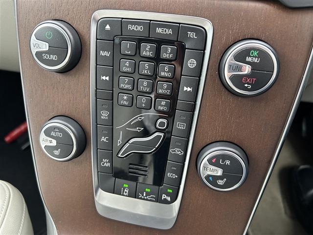 ボルボ Ｖ４０ Ｄ４ インスクリプション ディーゼルターボ H29年 (東北) 99