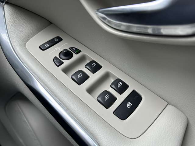 ボルボ Ｖ４０ Ｄ４ インスクリプション ディーゼルターボ H29年 (東北) 99