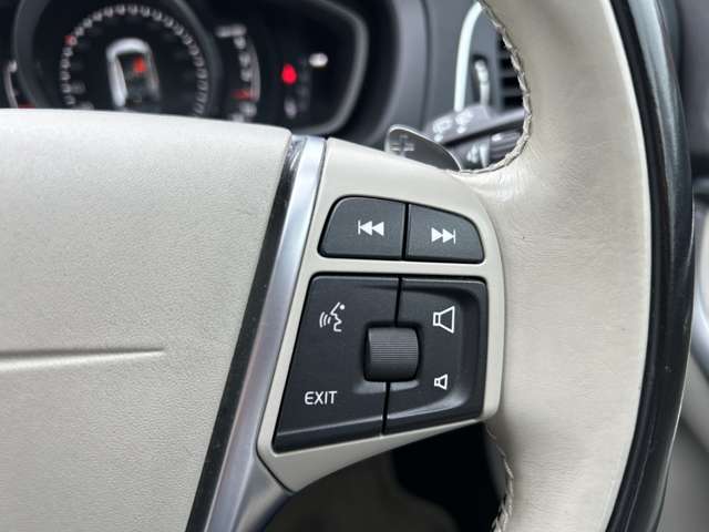 ボルボ Ｖ４０ Ｄ４ インスクリプション ディーゼルターボ H29年 (東北) 99