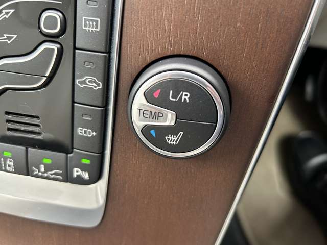 ボルボ Ｖ４０ Ｄ４ インスクリプション ディーゼルターボ H29年 (東北) 99