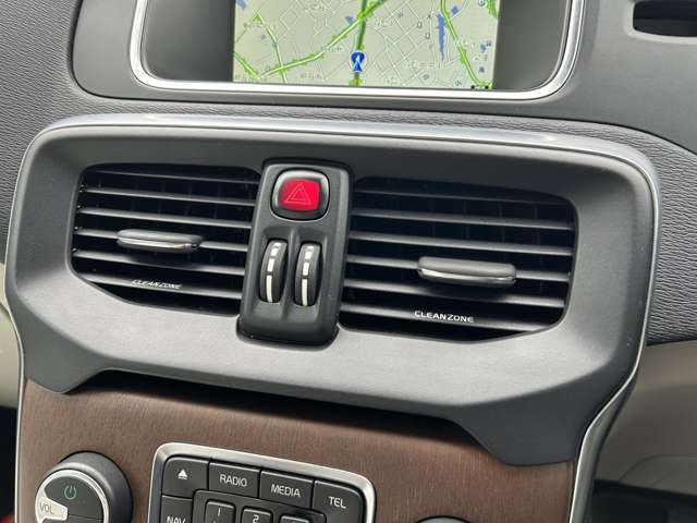 ボルボ Ｖ４０ Ｄ４ インスクリプション ディーゼルターボ H29年 (東北) 99