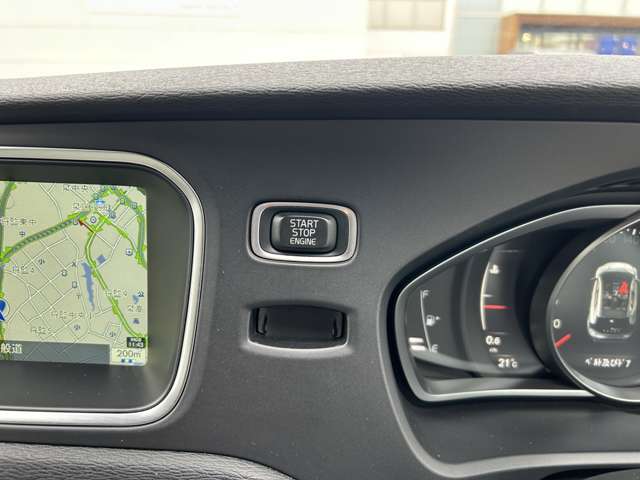 ボルボ Ｖ４０ Ｄ４ インスクリプション ディーゼルターボ H29年 (東北) 99