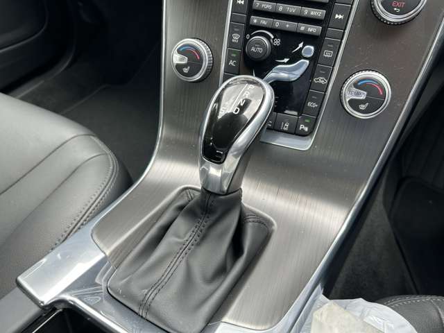 ボルボ Ｓ６０ Ｄ４ ＳＥ ディーゼルターボ H27年 (東北) 99