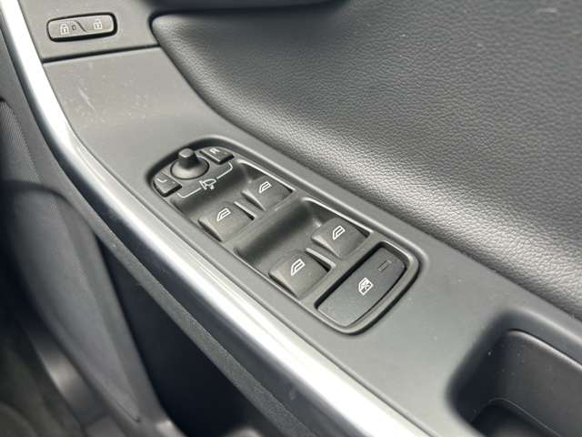 ボルボ Ｓ６０ Ｄ４ ＳＥ ディーゼルターボ H27年 (東北) 99