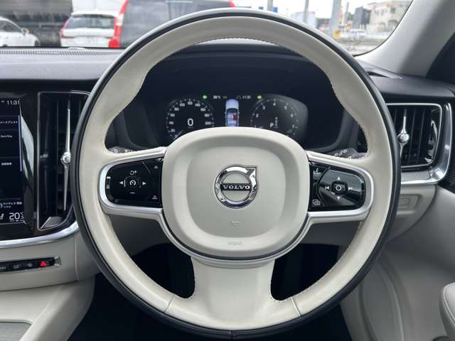 ボルボ Ｖ６０ Ｂ５　インスクリプション R3年 (東北) 99